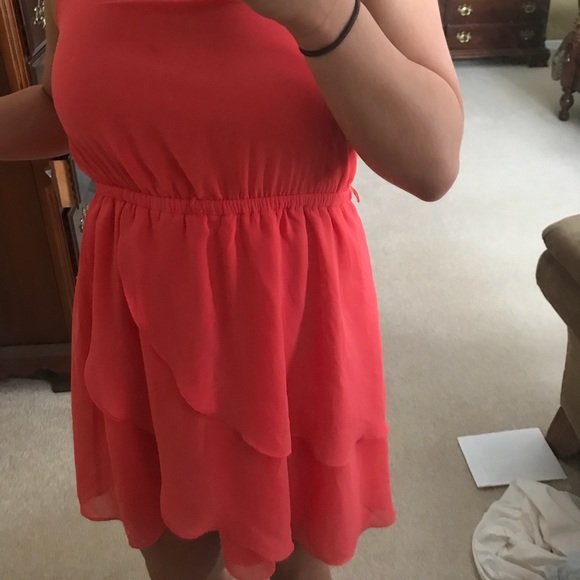 Peachy-orange dress - Picture 2 of 6